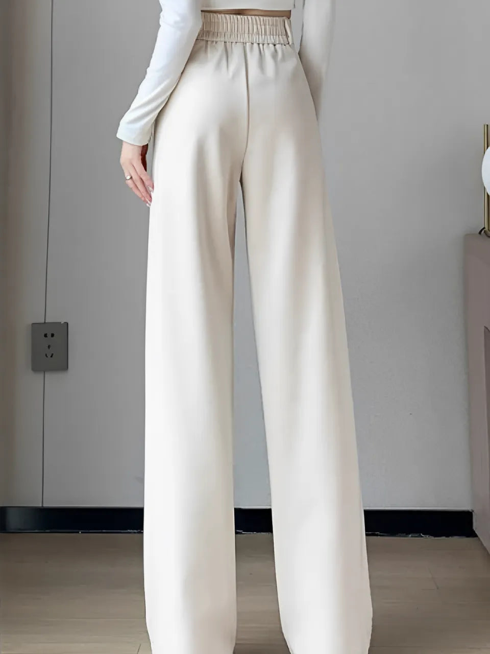 Calça Feminina Wide de Lã Batida com Cintura Alta de Elástico e Bolsos - Maysa.
