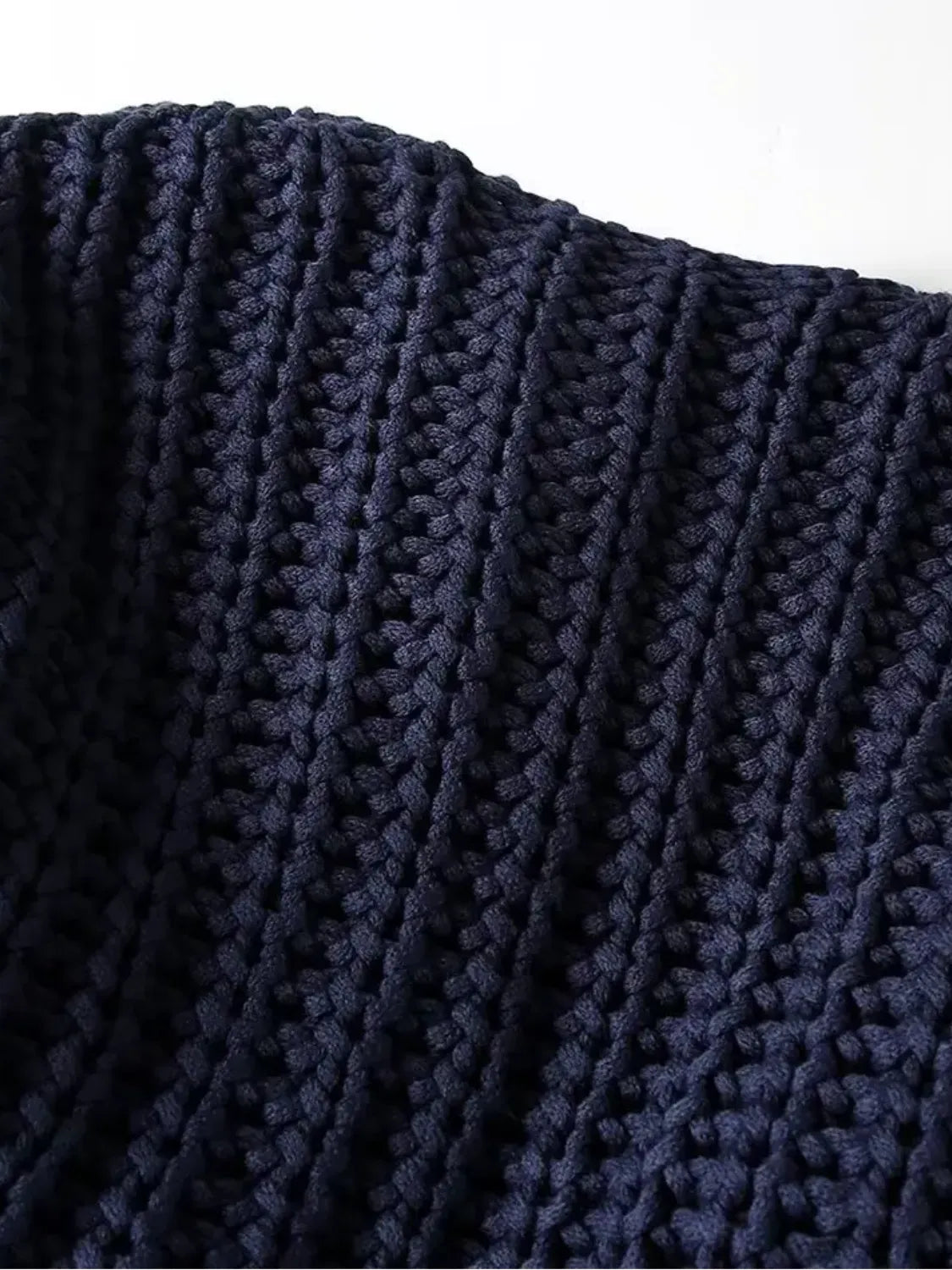 Cardigan Feminino de Tricô Ponto Grosso com Botões e Bolsos - Seraphine