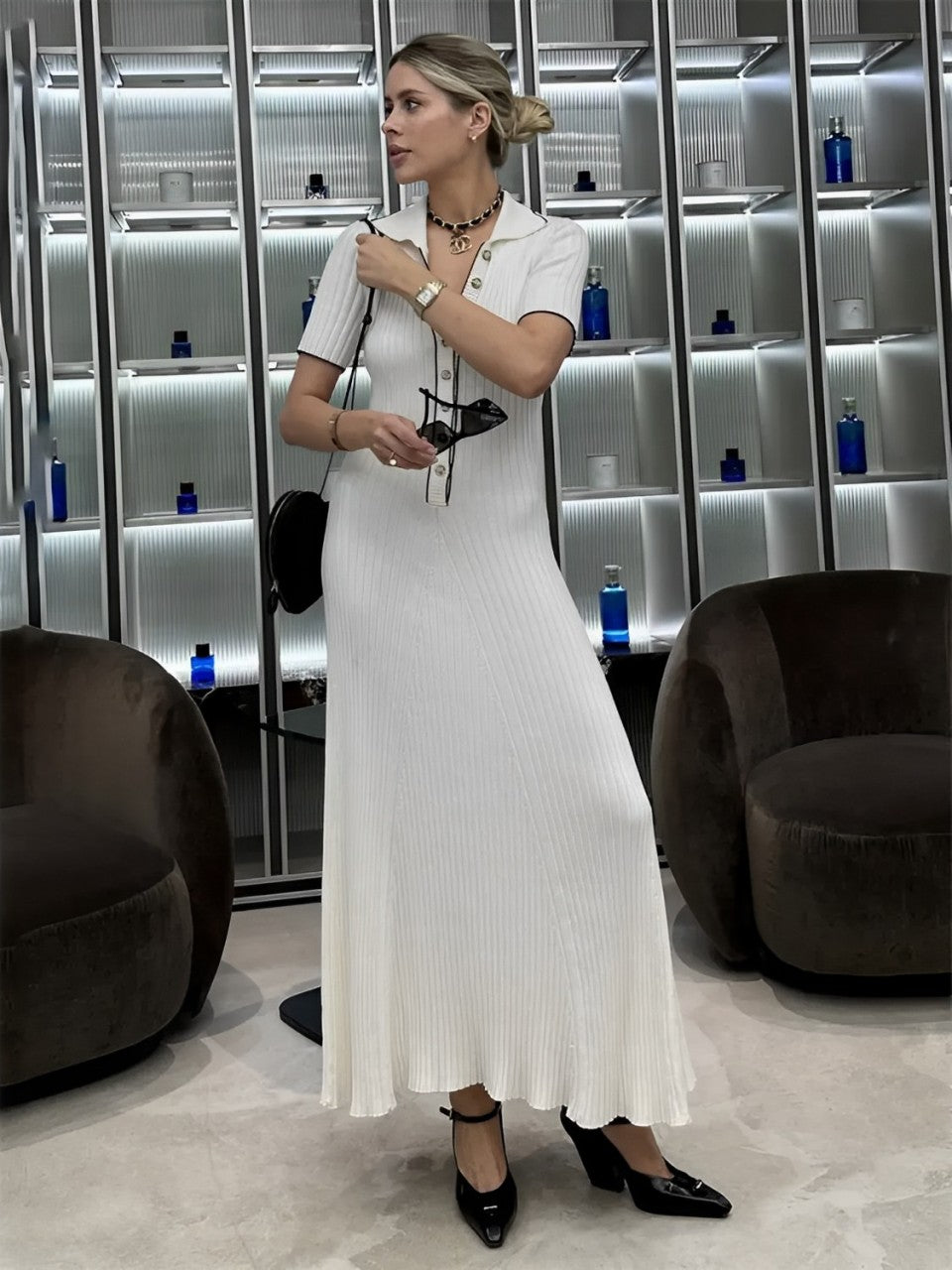 Vestido Feminino Longo Tricô Canelado Decote V com Botões e Mangas Curtas - Evelyn