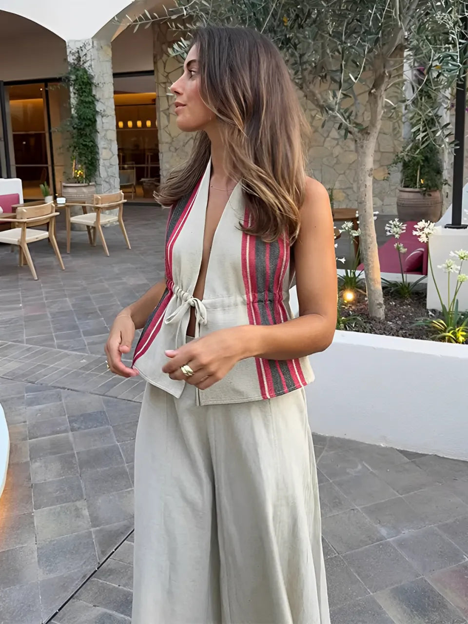 Conjunto Feminino com Blusa de Amarração Frontal Costas Abertas e Saia Longa Evasê - Isadora
