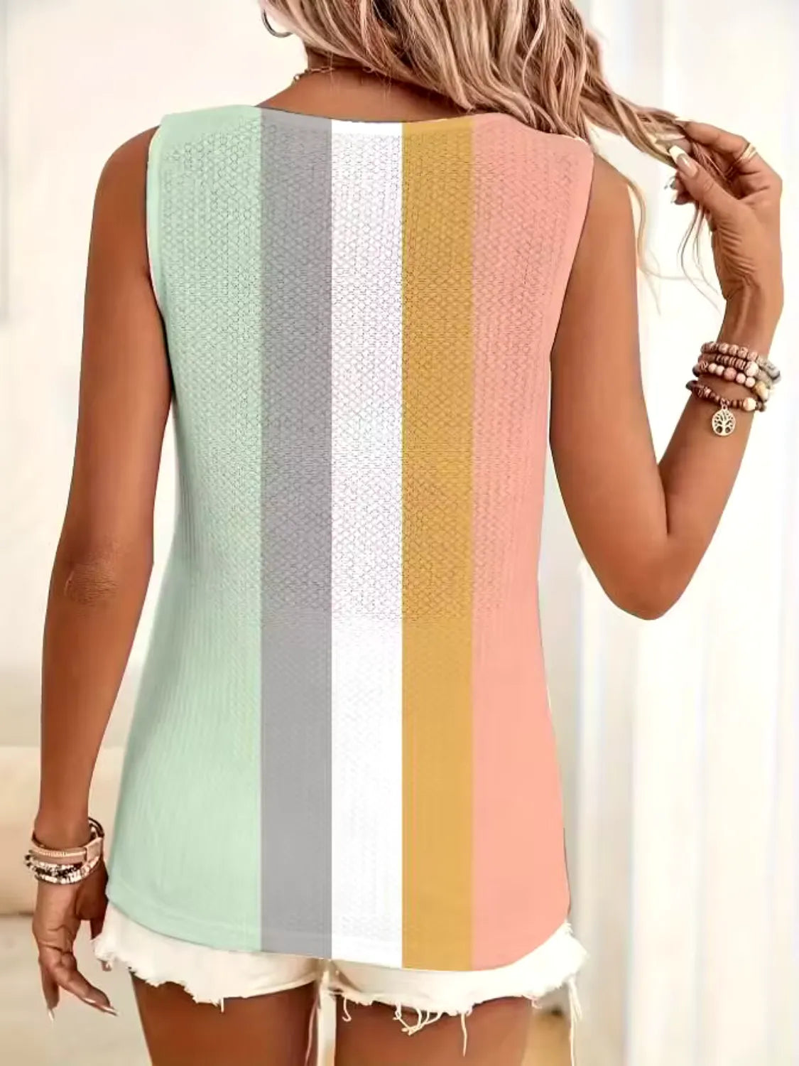 Blusa Feminina Regata Básica Colorida com Decote em V - Tauane