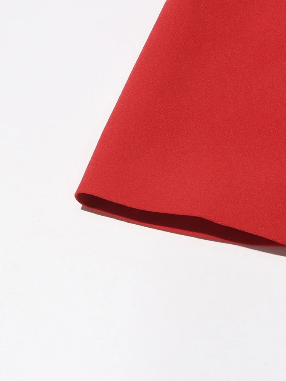 Vestido Feminino Midi Vermelho Decote em V Elegante Acinturado e Sem Mangas - Elysia