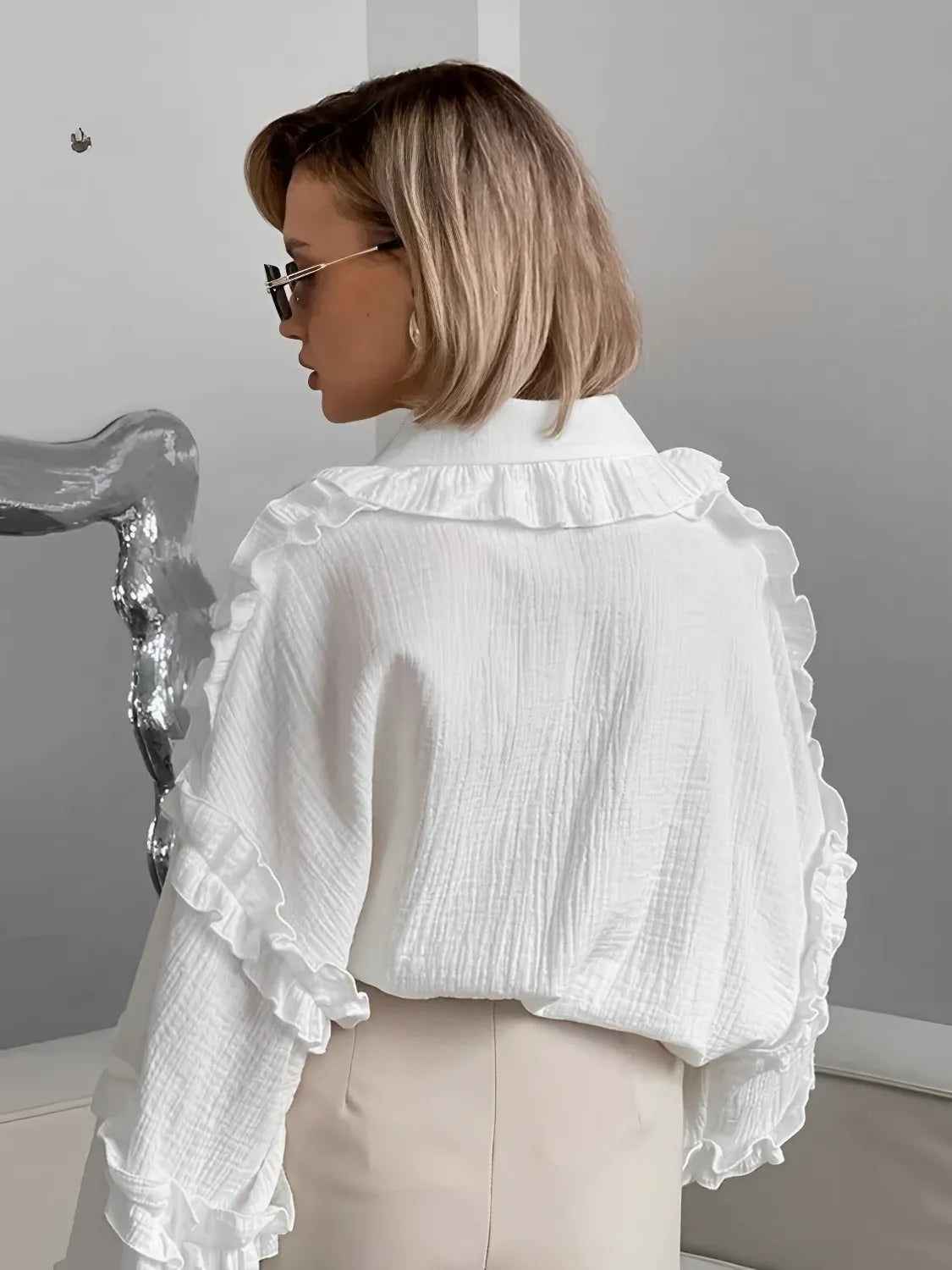 Camisa Feminina de Algodão com Babados nas Mangas e Gola - Chloe