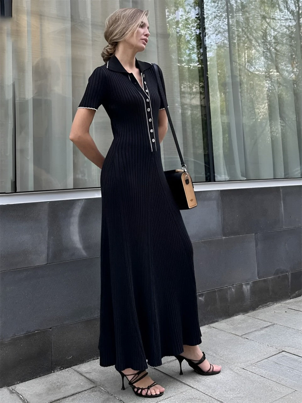 Vestido Feminino Longo Tricô Canelado Decote V com Botões e Mangas Curtas - Evelyn
