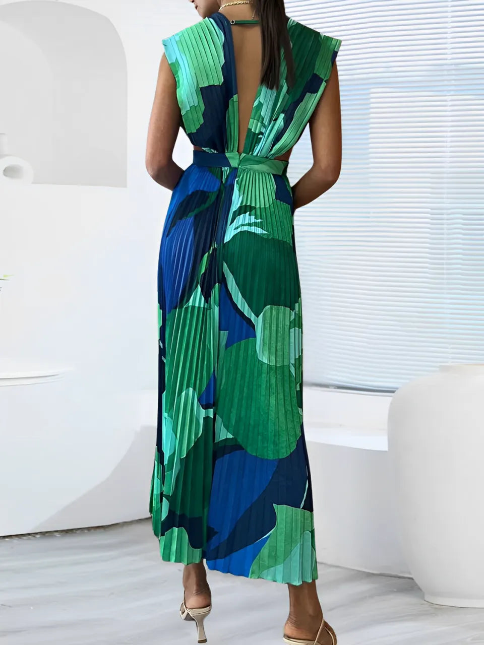 Vestido Feminino Midi Plissado Estampado Decote em V - Adriene