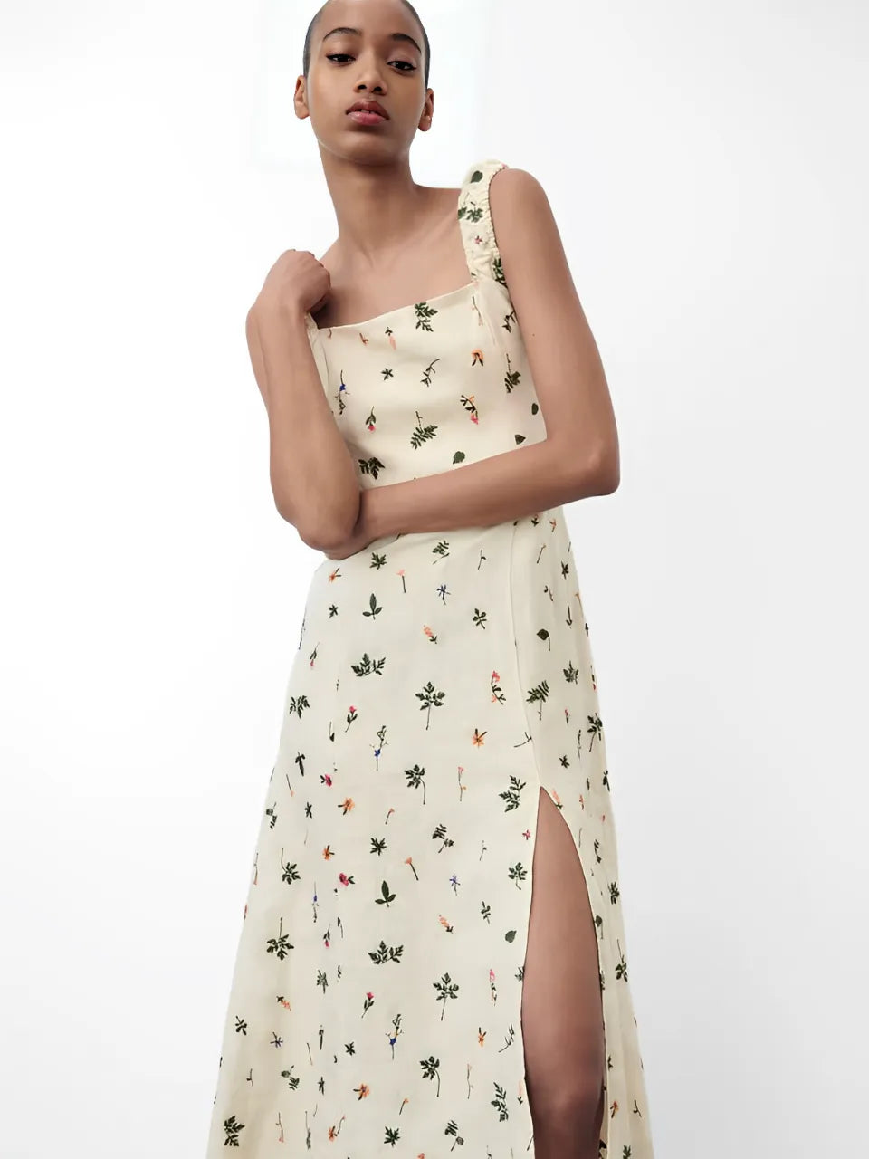 Vestido Feminino Midi de Linho com Estampa Floral e Amarração nas Costas - Malu