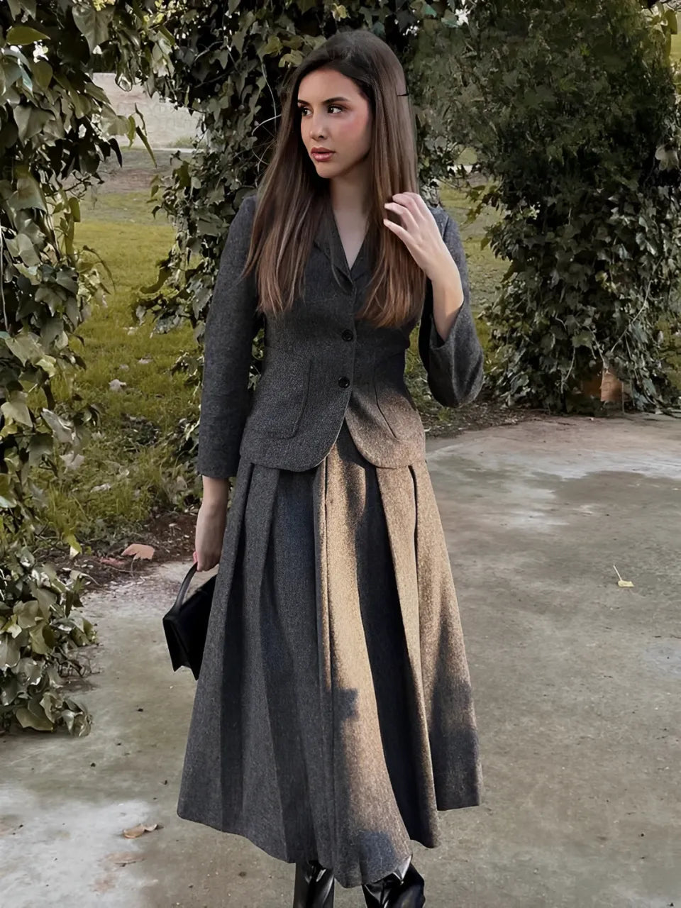 Conjunto Feminino de Blazer com Colarinho e Saia Midi em Lã Batida - Anastacia