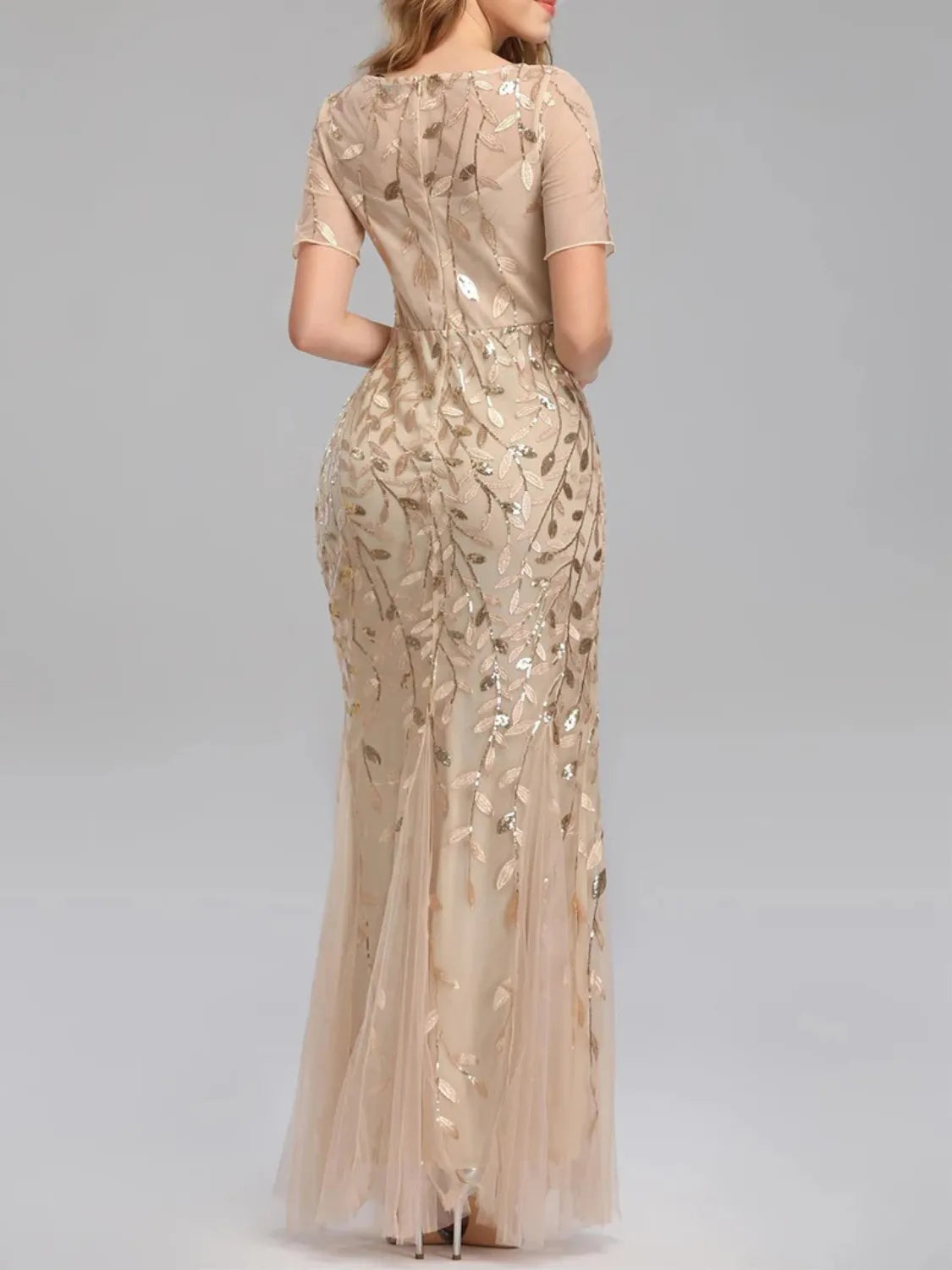 Vestido Feminino Longo de Festa Sereia com Tule e Bordados - Lyra