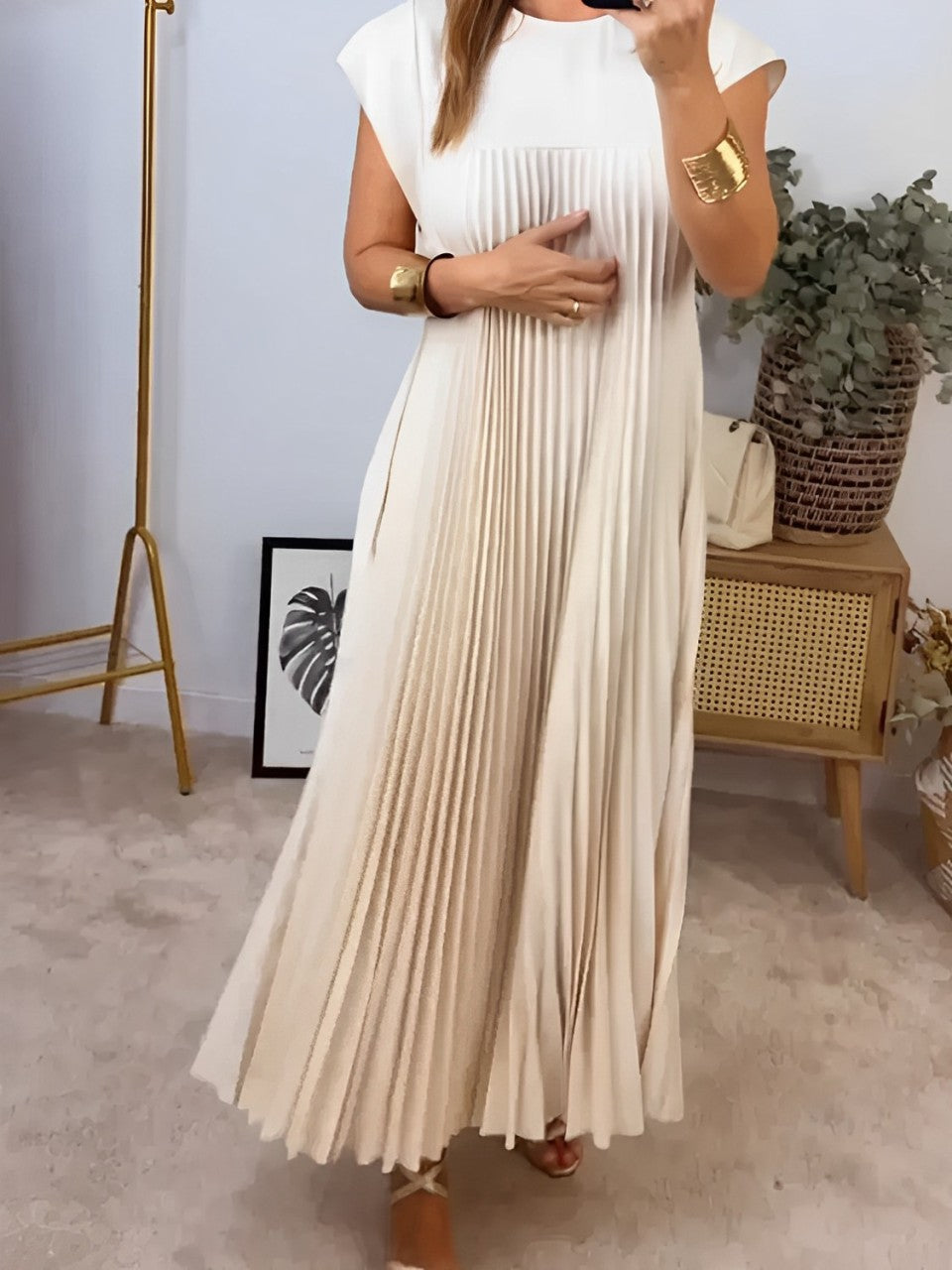 Vestido Feminino Longo Plissado Soltinho com Mangas Curtas - Diana