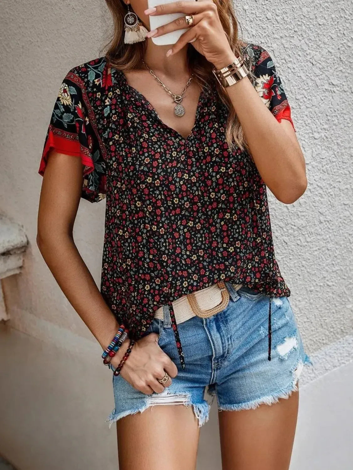 Blusa Feminina de Viscose com Mangas Borboleta e Estampa Floral - Tereza