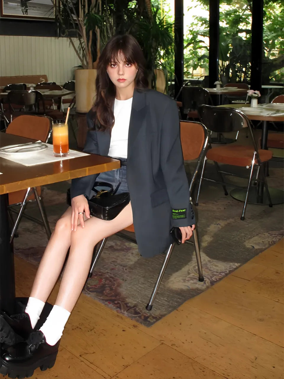 Blazer Feminino Oversized com Colarinho Entalhado e Bolsos Decorativos - Aline