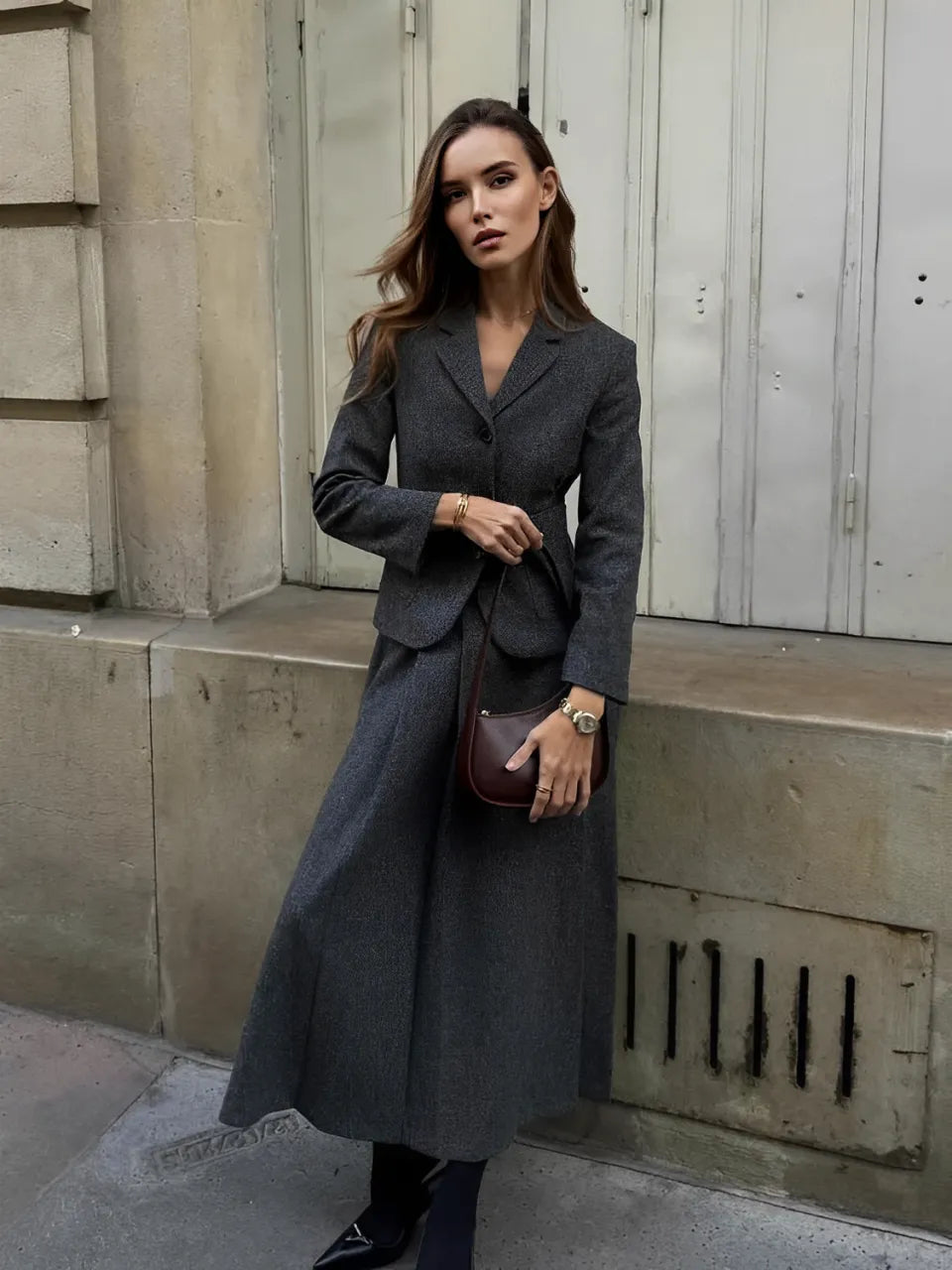 Conjunto Feminino de Blazer com Colarinho e Saia Midi em Lã Batida - Anastacia