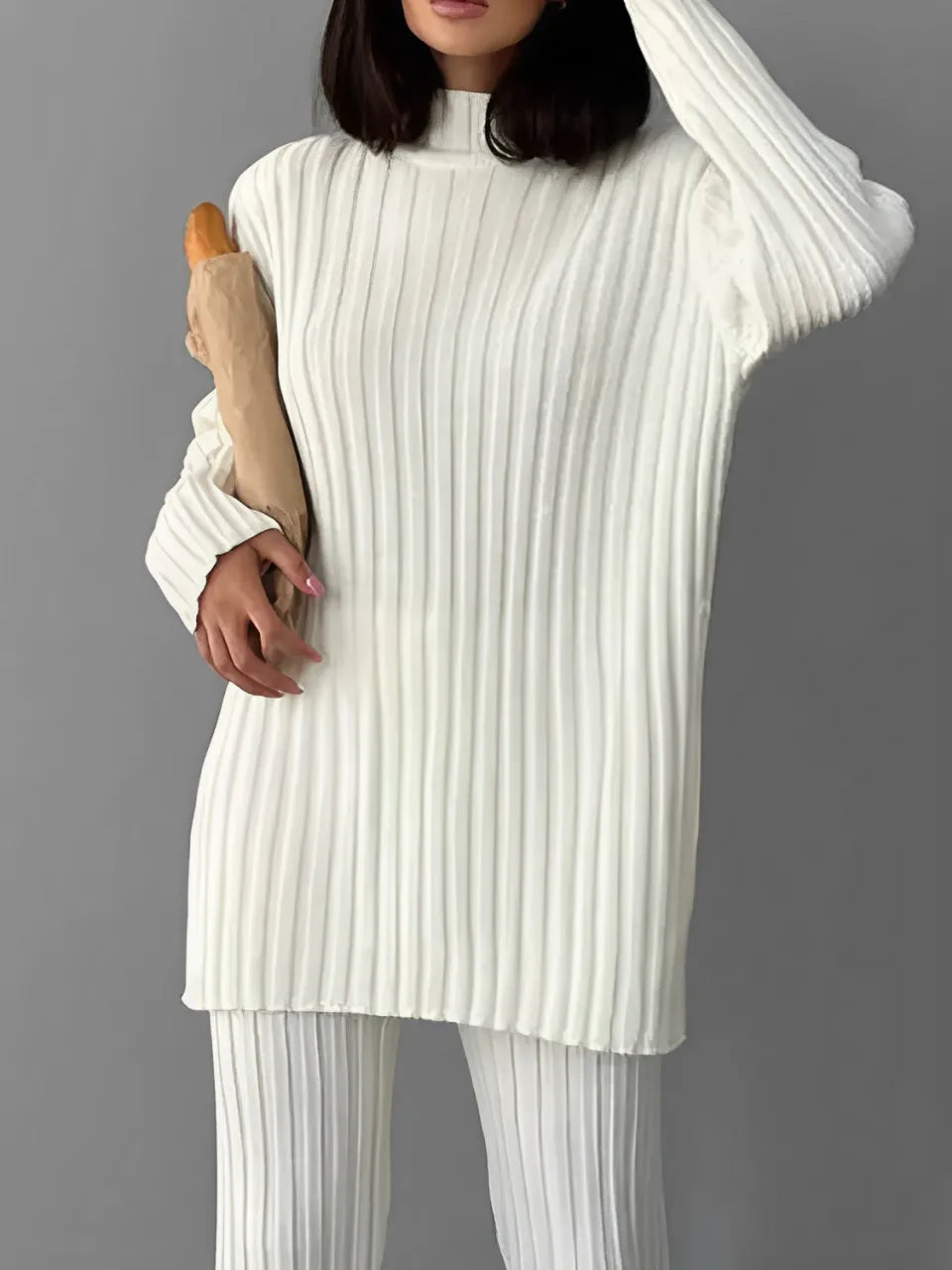 Conjunto Feminino de Tricô Canelado com Suéter de Gola Alta e Calça Flare de Cintura Alta - Luna