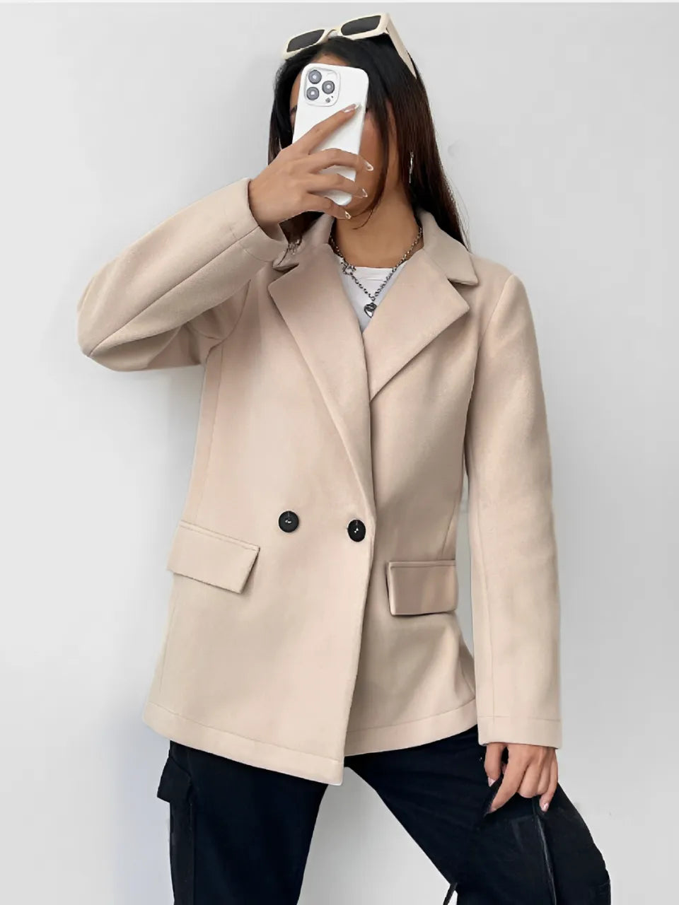 Blazer Feminino com Fechamento em Botões e Fenda nas Costas - Thalia