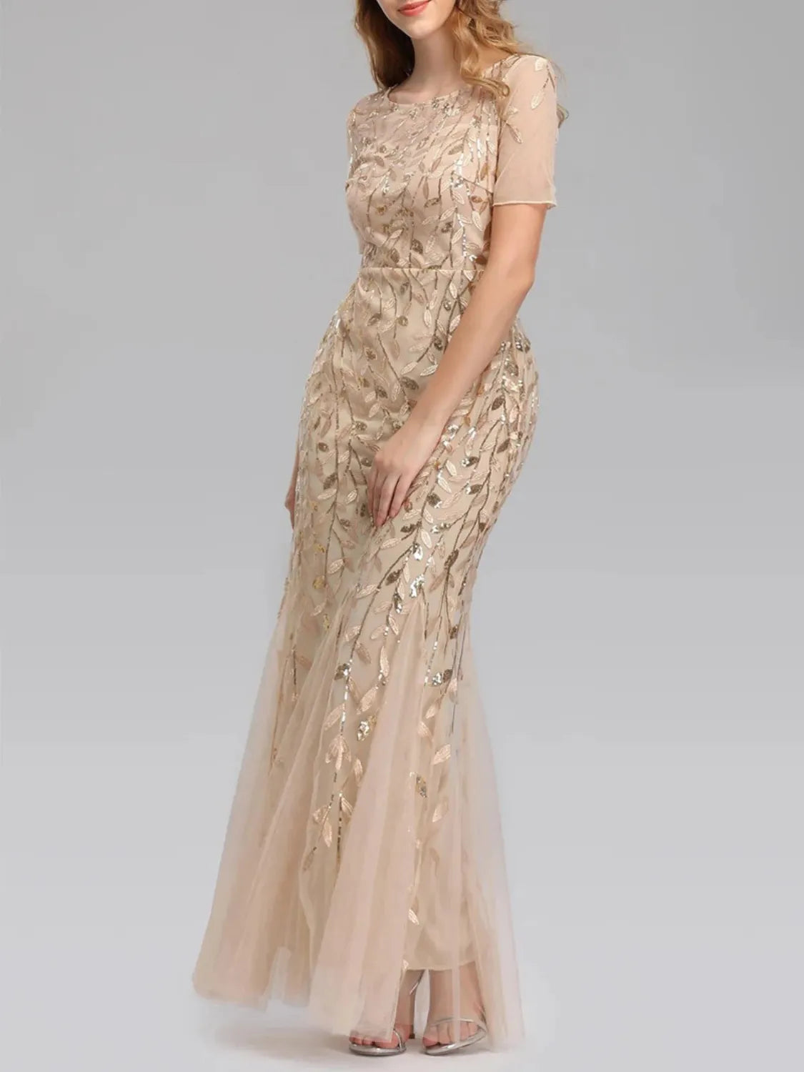 Vestido Feminino Longo de Festa Sereia com Tule e Bordados - Lyra