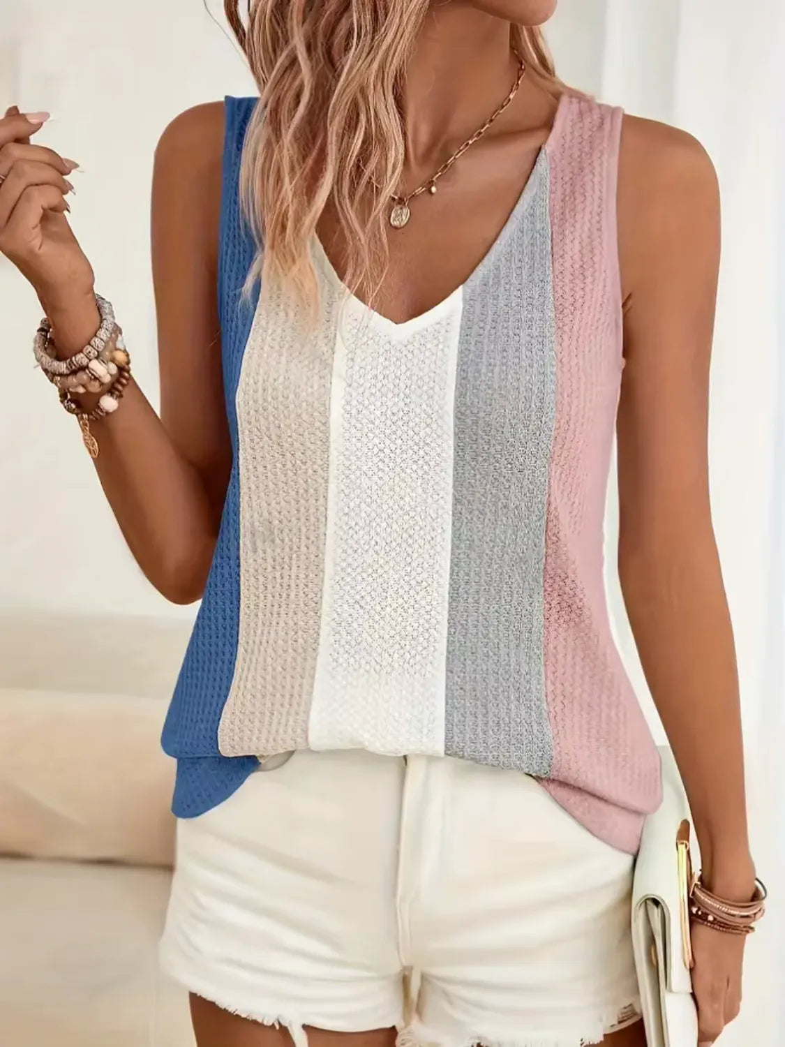 Blusa Feminina Regata Básica Colorida com Decote em V - Tauane