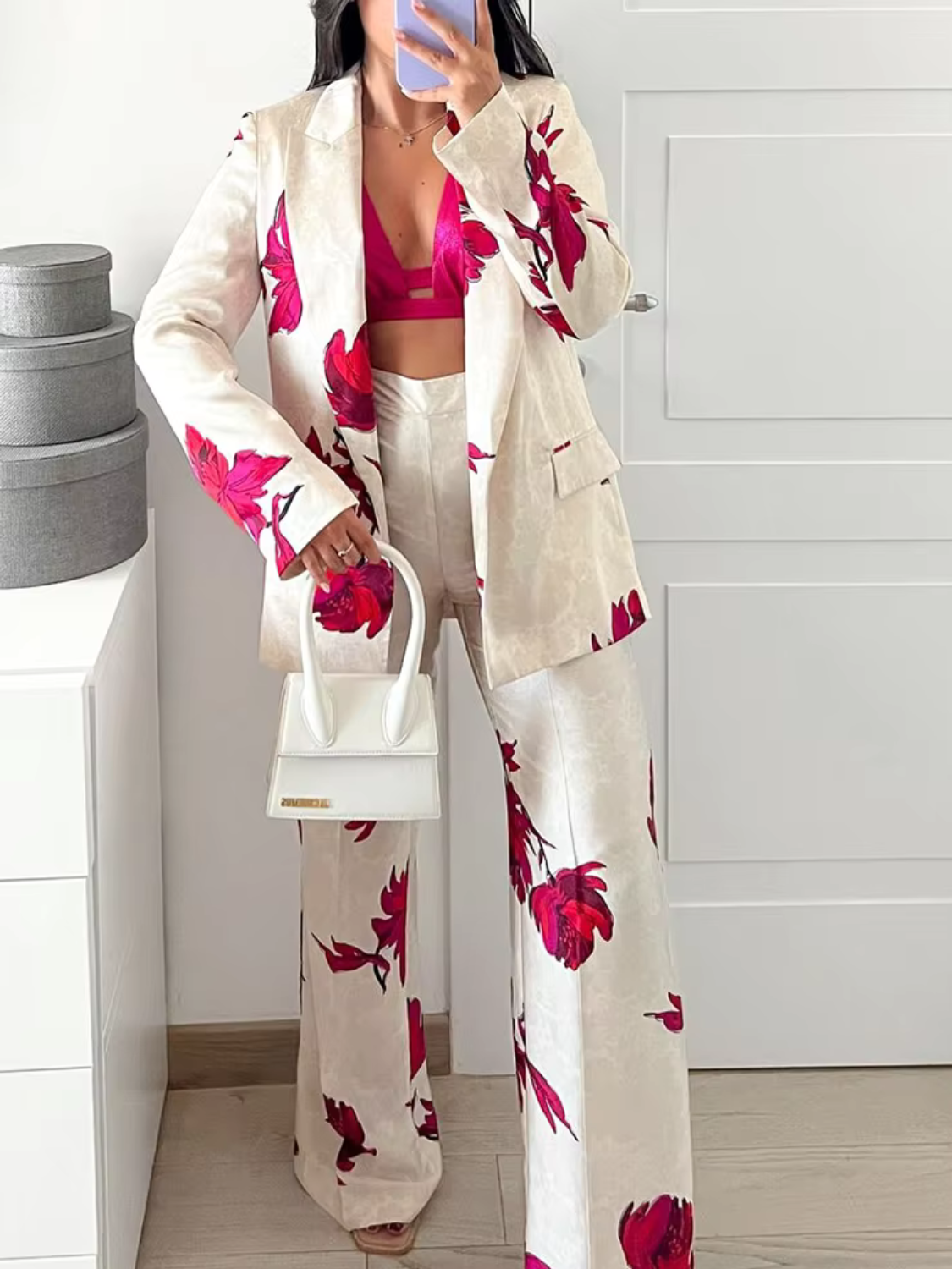Conjunto Feminino Floral de Alfaiataria com Blazer de Botão e Calça Flare - Lia