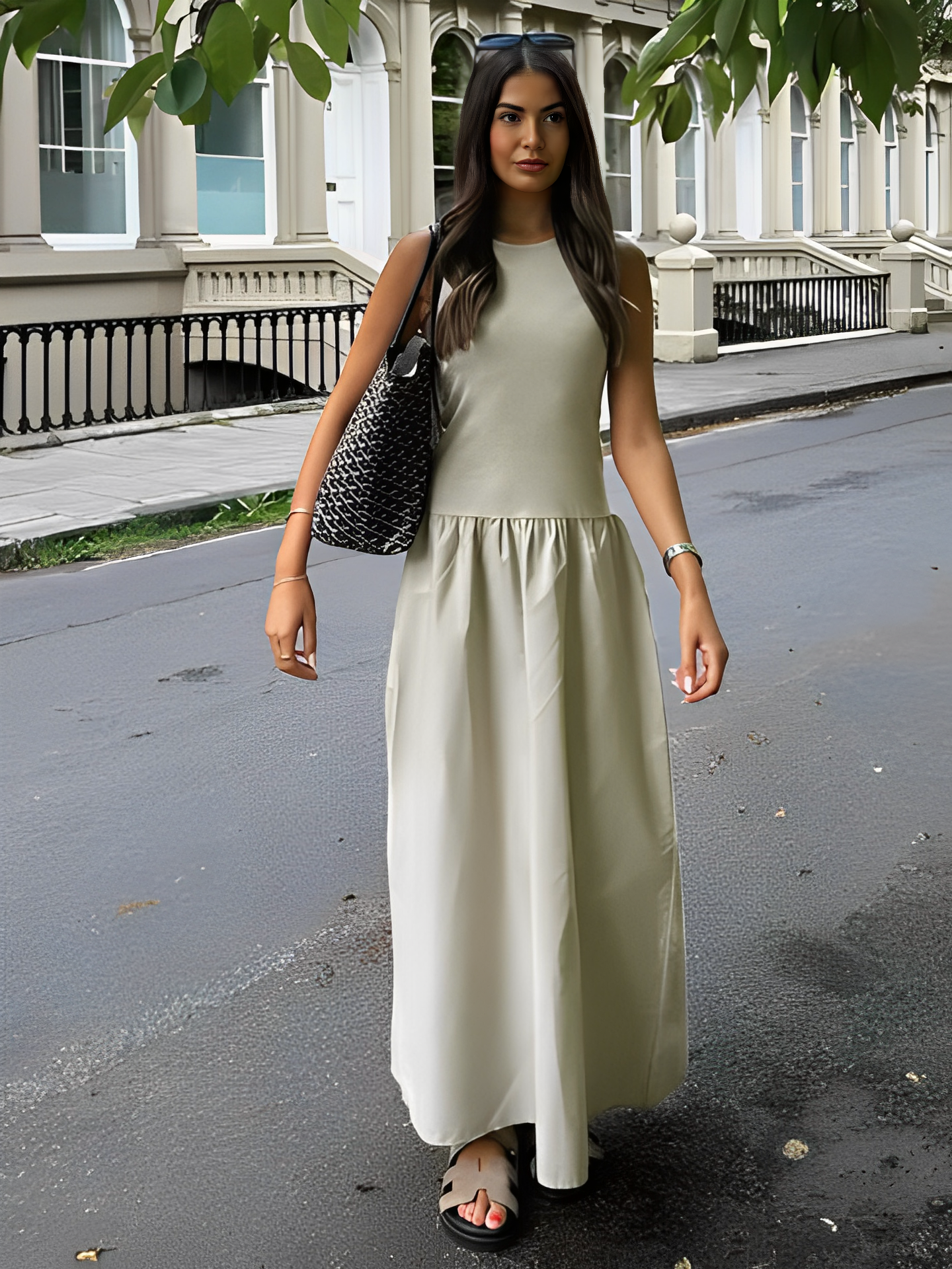 Vestido Feminino Longo Tecido Canelado com Modelagem Evasê Plissado - Maia
