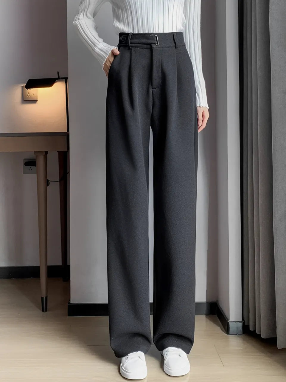 Calça Feminina Wide de Lã Batida com Cintura Alta de Elástico e Bolsos - Maysa.