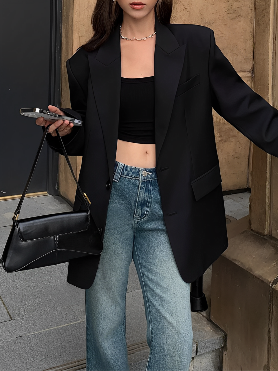Blazer Feminino Oversized com Colarinho Entalhado e Bolsos Decorativos - Aline