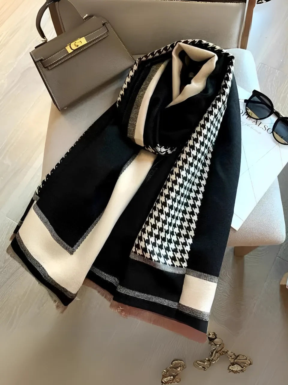 Cachecol Feminino em Caxemira Estampa Tweed - Marise