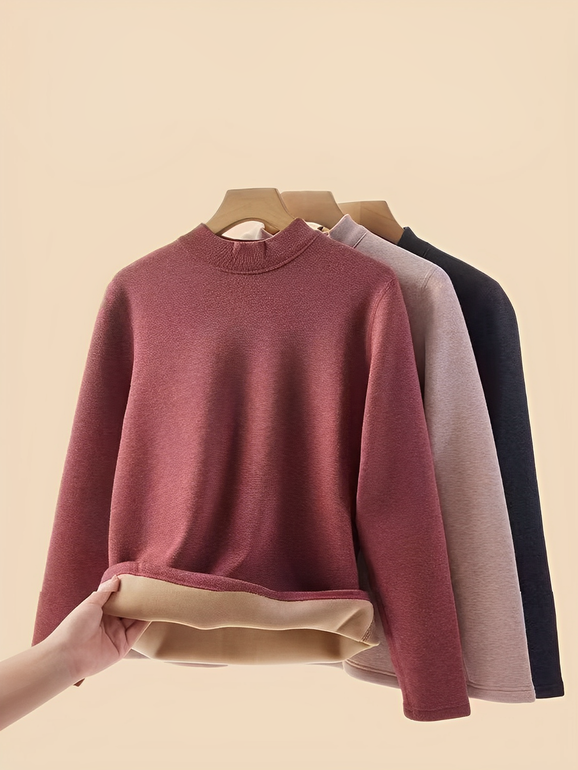 Conjunto Feminino Térmico Peluciado com Blusa de Manga Longa e Gola Alta e Calça Legging – Alicya